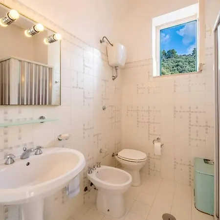 La Casa Del Mare Apartment Nerano