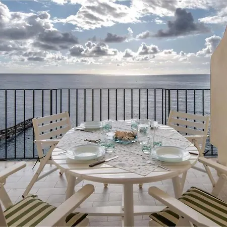 La Casa Del Mare ネラノ